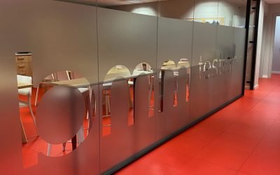 Blog 10 Vinilos de corte en Barcelona: guía completa para negocios y oficinas